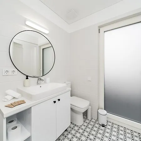 Apartment Prive Near Nemunas Island No. 3 By Urban Rent